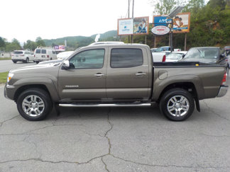 Used 2015 Toyota Tacoma 4x4 Double Cab image 1