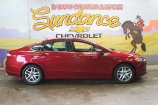 Used 2016 Ford Fusion SE image 1