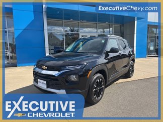 Used 2023 Chevrolet TrailBlazer LT w/ Convenience Package image 1