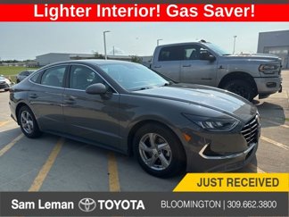 Used 2021 Hyundai Sonata SE w/ Preferred Accessory Package image 1
