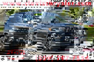 New 2025 Jeep Compass Latitude image 1