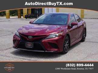 Used 2018 Toyota Camry XSE image 1