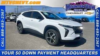New 2025 Chevrolet Trax RS w/ Driver Confidence Package image 1