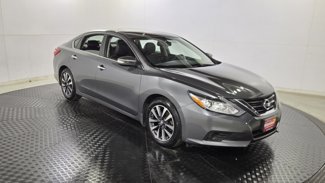 Used 2016 Nissan Altima 2.5 SL w/ 2.5 Technology Package image 1