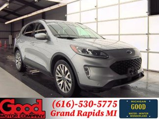 Used 2021 Ford Escape Titanium image 1