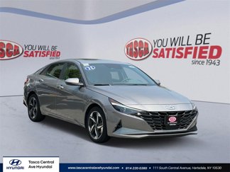 Used 2022 Hyundai Elantra SEL w/ Convenience + Premium Package image 1
