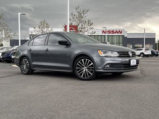 Used 2016 Volkswagen Jetta Sport image 1