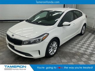 Used 2017 Kia Forte S image 1