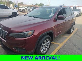 Used 2019 Jeep Cherokee Latitude Plus w/ Comfort/Convenience Group image 1