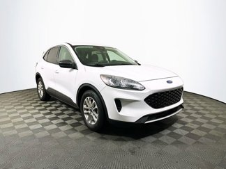 Used 2022 Ford Escape SE image 1