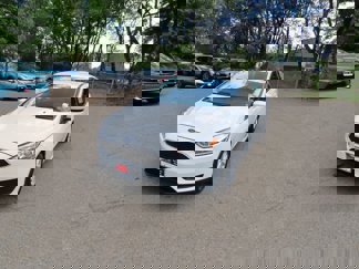 Used 2018 Ford Focus SE image 1