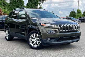 Used 2015 Jeep Cherokee Latitude w/ Comfort/Convenience Group image 1
