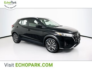 Used 2024 Nissan Kicks SV image 1