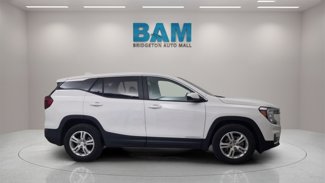 Certified 2024 GMC Terrain SLE image 1