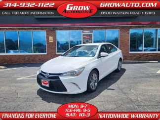 Used 2017 Toyota Camry SE image 1