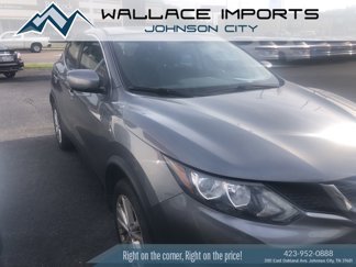 Used 2017 Nissan Rogue Sport S w/ S Appearance Package image 1