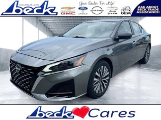 Used 2024 Nissan Altima 2.5 SV image 1