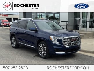 Used 2022 GMC Terrain Denali w/ LPO, Floor Liner Package image 1