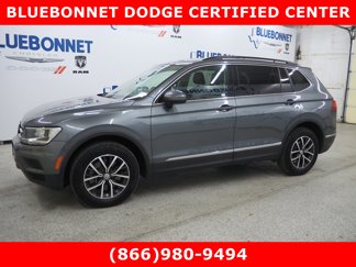 Used 2020 Volkswagen Tiguan SE image 1
