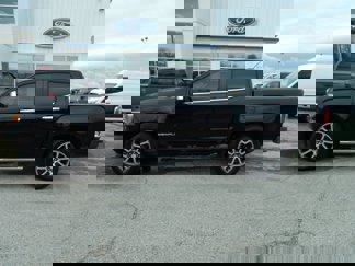 Used 2018 GMC Canyon Denali image 1