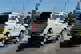 Used 2016 Nissan Titan SL video 2