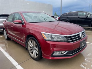 Used 2017 Volkswagen Passat 1.8T SE image 1