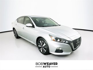 Used 2020 Nissan Altima 2.5 SV image 1