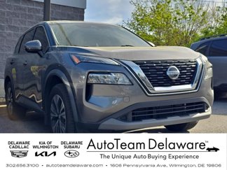 Used 2021 Nissan Rogue SV image 1
