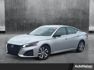 Used 2024 Nissan Altima 2.5 S image 1