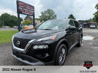 Used 2022 Nissan Rogue S image 1