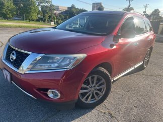 Used 2014 Nissan Pathfinder SV image 1
