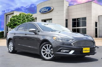 Used 2017 Ford Fusion SE w/ Fusion SE Technology Package image 1