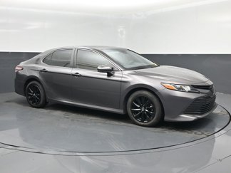 Used 2018 Toyota Camry L image 1