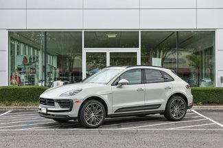 Used 2025 Porsche Macan image 1