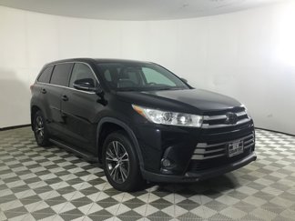 Used 2018 Toyota Highlander Plus image 1
