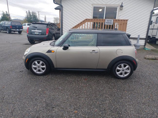 Used 2010 MINI Cooper Hardtop image 1