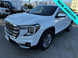 Used 2022 GMC Terrain SLT w/ Infotainment Package II image 1