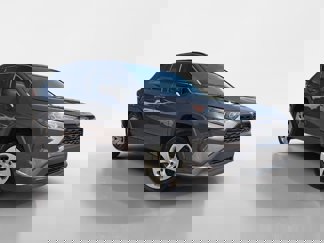 Used 2019 Toyota RAV4 LE video 1