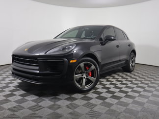 Certified 2022 Porsche Macan S image 1