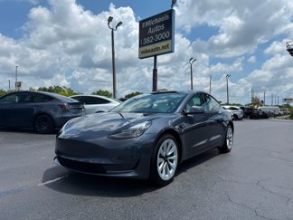 Used 2023 Tesla Model 3 Standard Range image 1