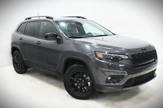 Used 2023 Jeep Cherokee Altitude Lux image 1