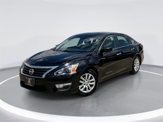 Used 2015 Nissan Altima 2.5 S w/ Display Audio Package image 1