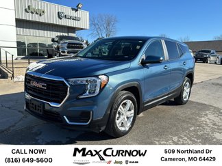 Used 2024 GMC Terrain SLE image 1