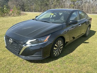 Used 2023 Nissan Altima 2.5 SV image 1