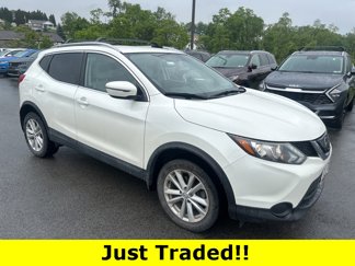 Used 2018 Nissan Rogue Sport SV image 1