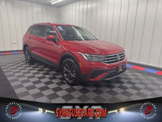 Used 2022 Volkswagen Tiguan SE image 1