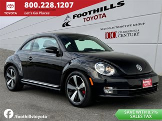 Used 2013 Volkswagen Beetle 2.0T image 1