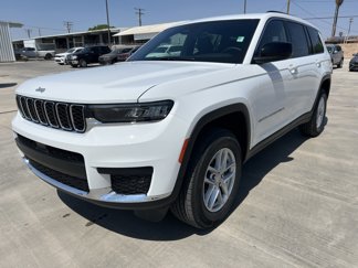 New 2025 Jeep Grand Cherokee L Laredo image 1