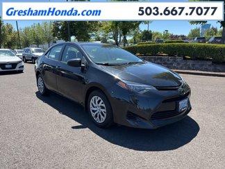 Used 2018 Toyota Corolla LE image 1