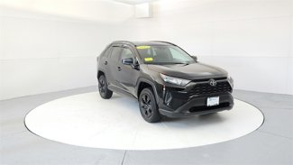 Used 2019 Toyota RAV4 LE image 1